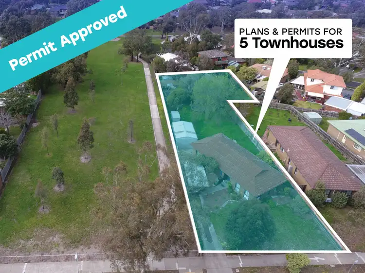 Second view of Homely house listing, 14 McEwen Drive, Sunbury VIC 3429