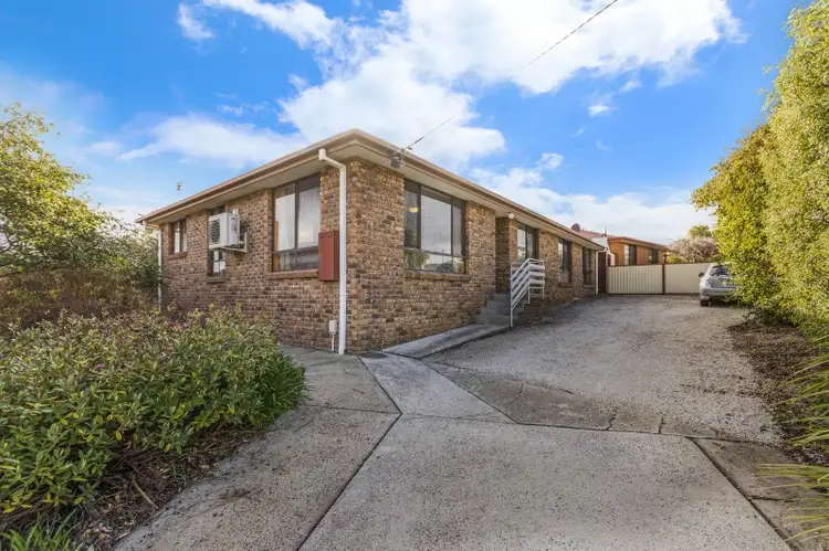 30 Bishops Drive, Newnham TAS 7248