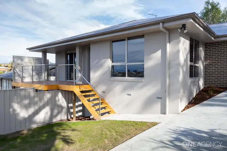 2/118 Outram Street, Summerhill TAS 7250