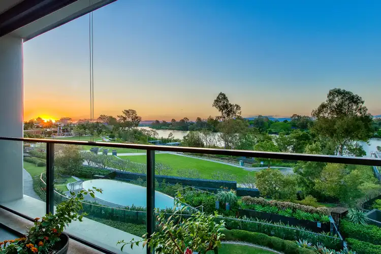 404/197 King Arthur Terrace, Tennyson QLD 4105