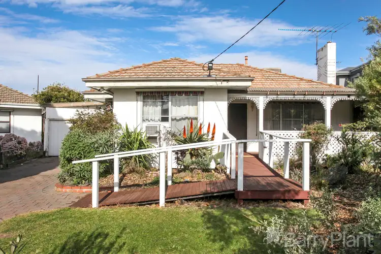 16 Holland Court, Maidstone VIC 3012