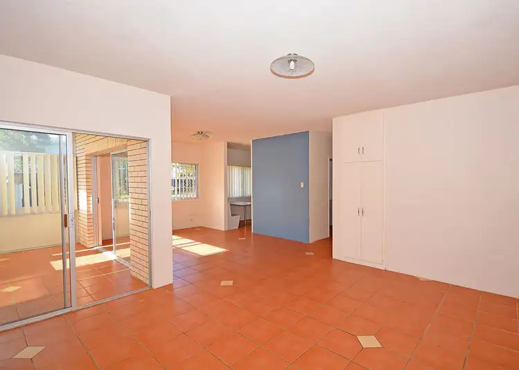 Fifth view of Homely unit listing, 3/581 Esplanade, Urangan QLD 4655