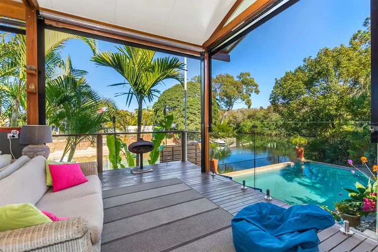 14 Pensacola Court, Broadbeach Waters QLD 4218