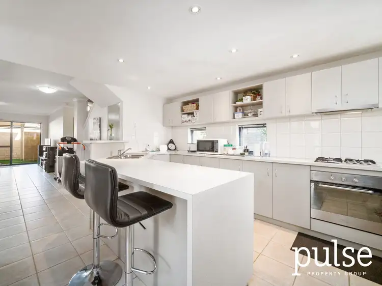 2/30 Kimberley Street, Belmont WA 6104