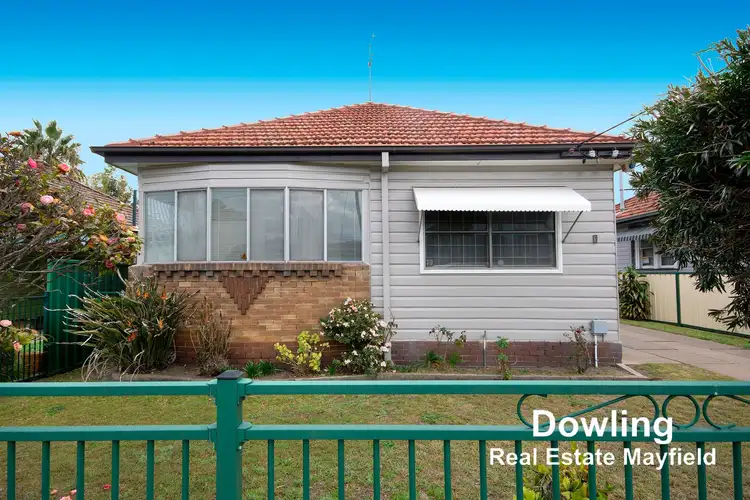 6 Silsoe Street, Mayfield NSW 2304