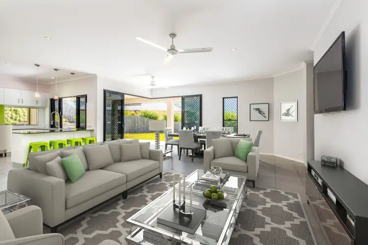 25 Willoughby Close, Redlynch QLD 4870