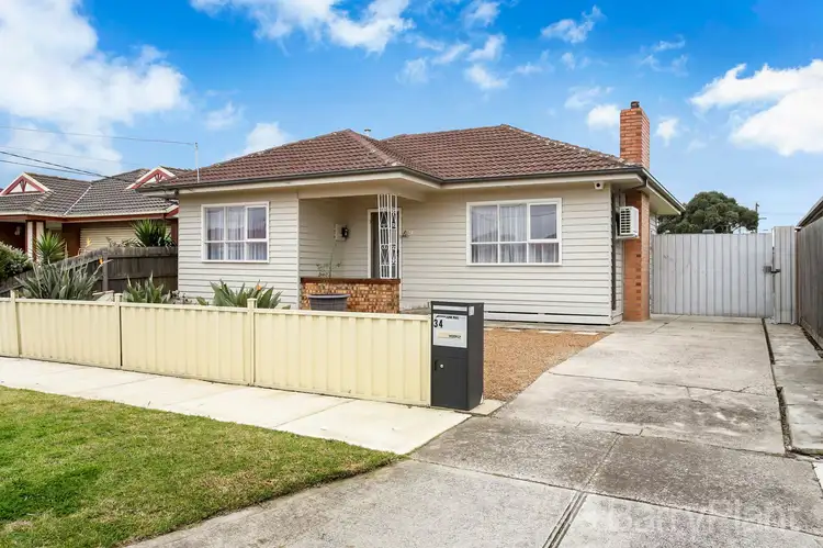 34 Sandford Avenue, Sunshine North VIC 3020