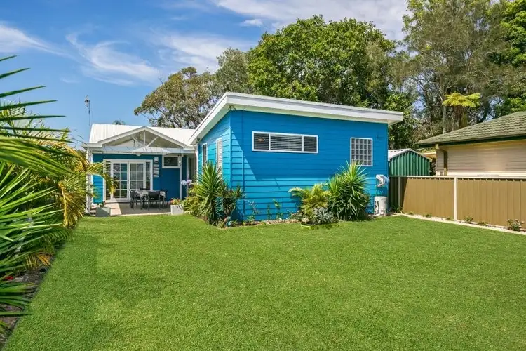 15 Bena Road, Umina Beach NSW 2257