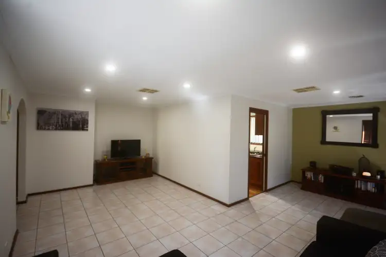 Sixth view of Homely house listing, 8 Huron Crescent, Lake Albert NSW 2650