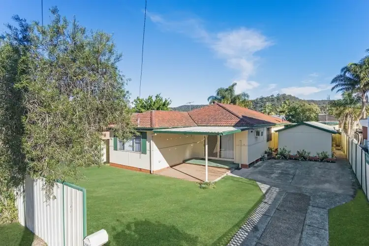 289 Ocean Beach Road, Umina Beach NSW 2257