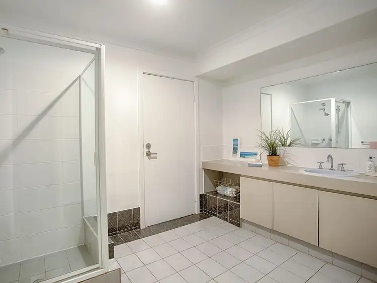 Seventh view of Homely house listing, 2 Colebatch Hill, Kardinya WA 6163