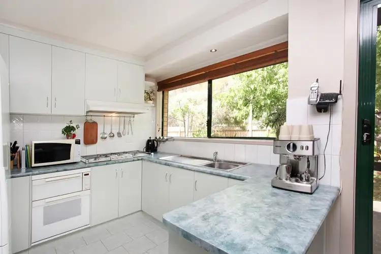 Fourth view of Homely house listing, 6 Julie Court, Sunshine North VIC 3020