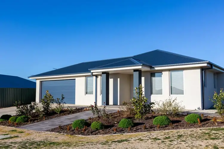 Second view of Homely house listing, 26 Tantoon Circuit, Forest Hill NSW 2651