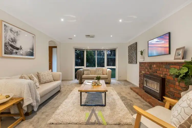 Second view of Homely house listing, 4 Lefevre Court, Frankston VIC 3199
