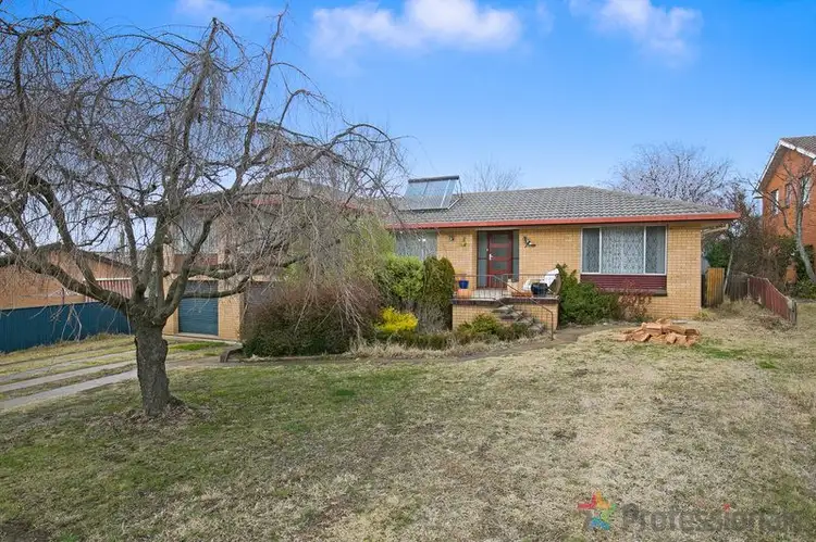 16 Freeman Crescent, Armidale NSW 2350