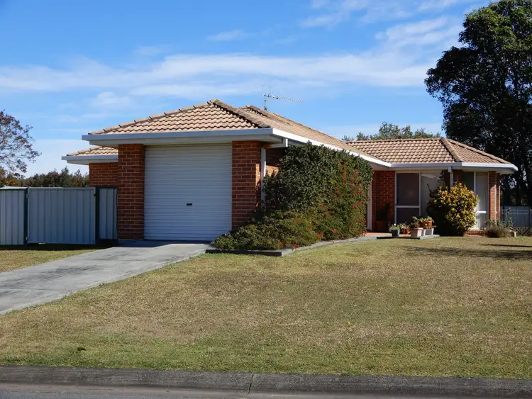 13 Eyre Crescent, Forster NSW 2428