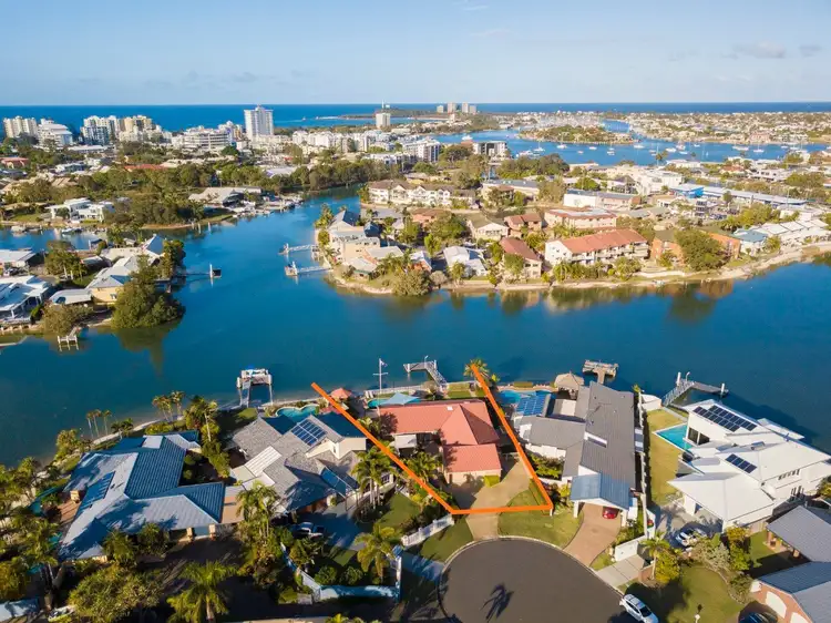 60 Carrothool Place, Mooloolaba QLD 4557