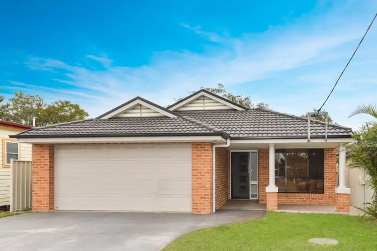 17 Crown Road, Umina Beach NSW 2257