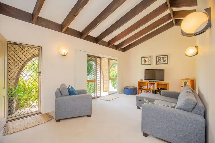 Fifth view of Homely house listing, 2 Glenview Crescent, Avoca QLD 4670