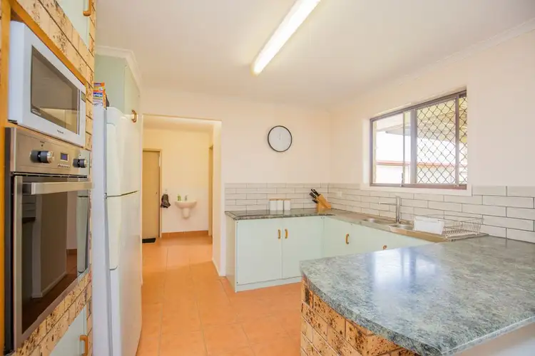 Sixth view of Homely house listing, 2 Glenview Crescent, Avoca QLD 4670