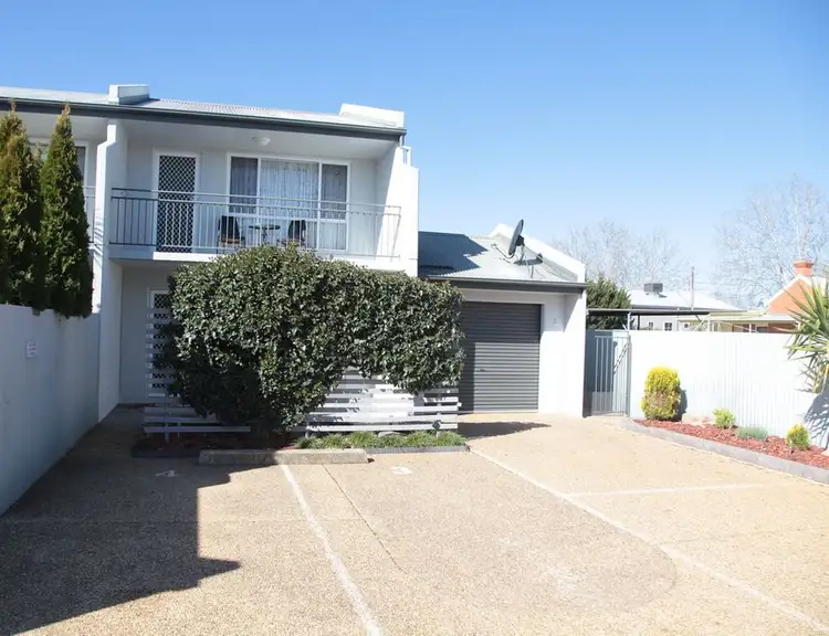 2/65 Crampton Street, Wagga Wagga NSW 2650
