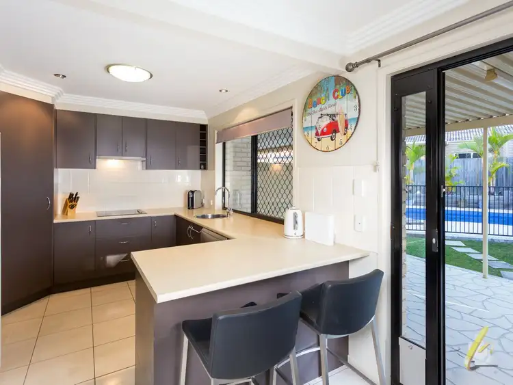 Fifth view of Homely townhouse listing, 1,2 & 3/37 Carisbrook Cct, Forest Lake QLD 4078