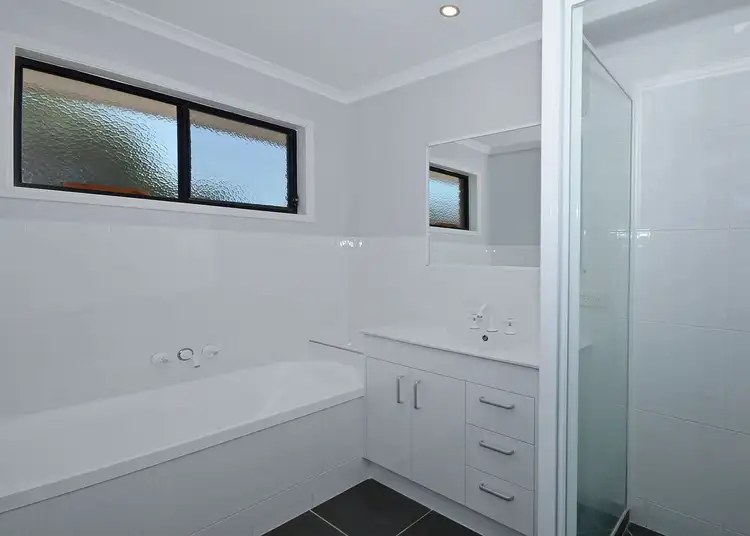 Sixth view of Homely house listing, 15 Wodalla Mews, Point Vernon QLD 4655