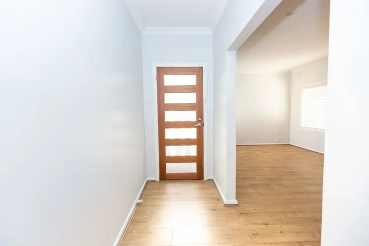 Sixth view of Homely house listing, 11 Fernleigh Road, Turvey Park NSW 2650