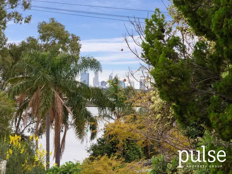 11 Myra Place, Shelley WA 6148