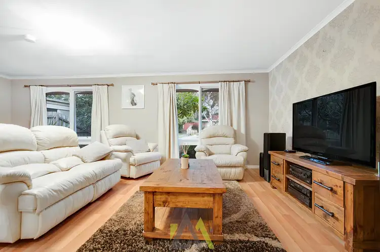 Second view of Homely house listing, 3 Talara Court, Frankston VIC 3199