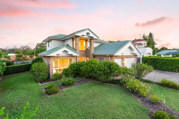 12 Bolton Close, Brookfield QLD 4069