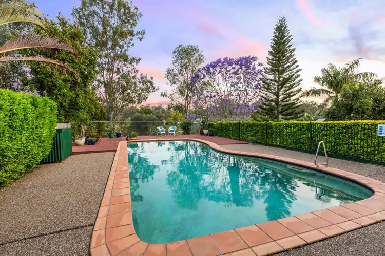 15 McConnell Crescent, Brookfield QLD 4069