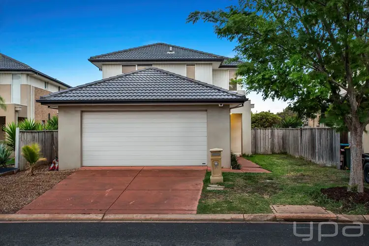 71 Vaucluse Boulevard, Sanctuary Lakes VIC 3030