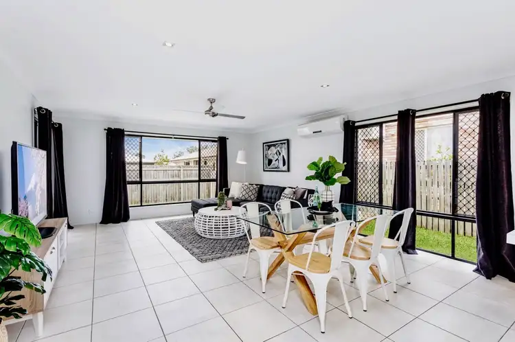 Second view of Homely house listing, 10 Gladys Street, Doolandella QLD 4077