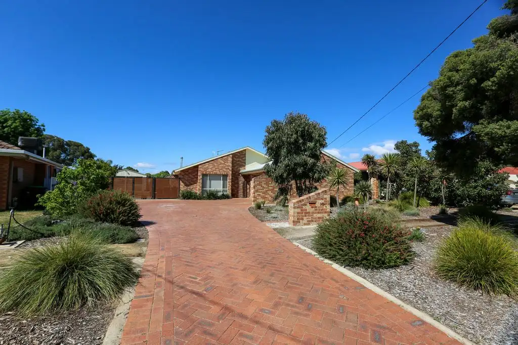Main view of Homely house listing, 10 Magnolia Parade, Lake Albert NSW 2650