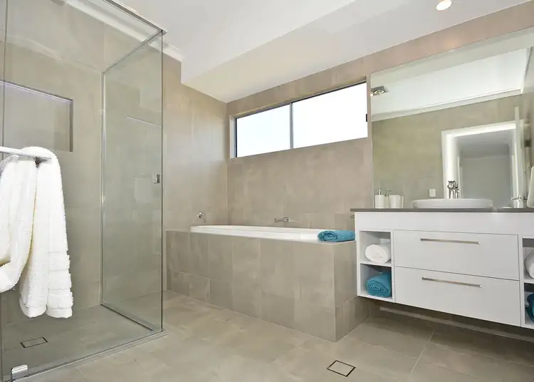 Fifth view of Homely house listing, 15 Seahaven Circuit, Pialba QLD 4655