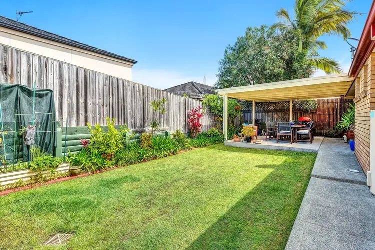 Fourth view of Homely semi-detached listing, 2/6 Dauphin Crescent, Merrimac QLD 4226