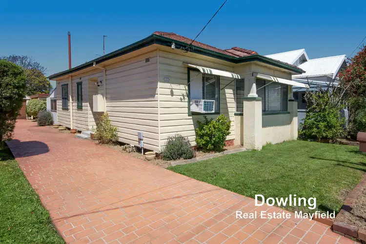 11 Bourke Street, Mayfield NSW 2304
