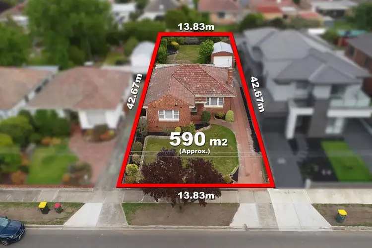 79 Deakin Street, Essendon VIC 3040