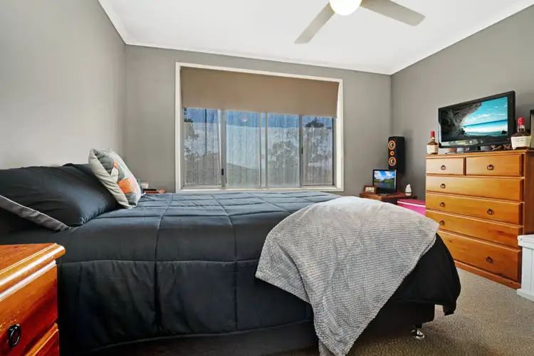 Fourth view of Homely house listing, 2 Rimik Close, Tenambit NSW 2323
