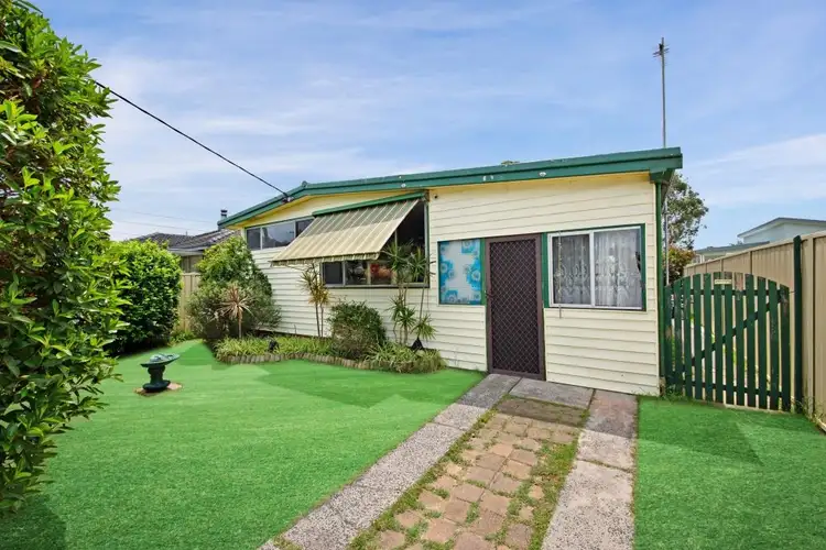 37 Veron Road, Umina Beach NSW 2257