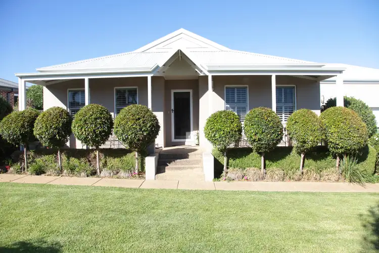 80 Atherton Crescent, Tatton NSW 2650