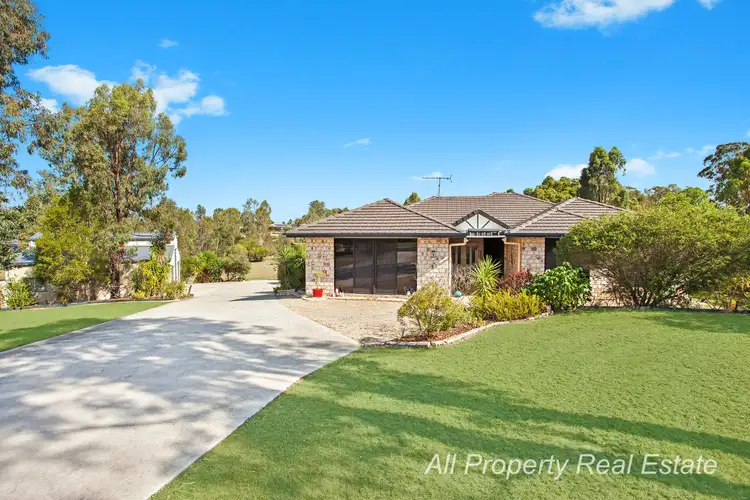 4 Newton Court, Kensington Grove QLD 4341