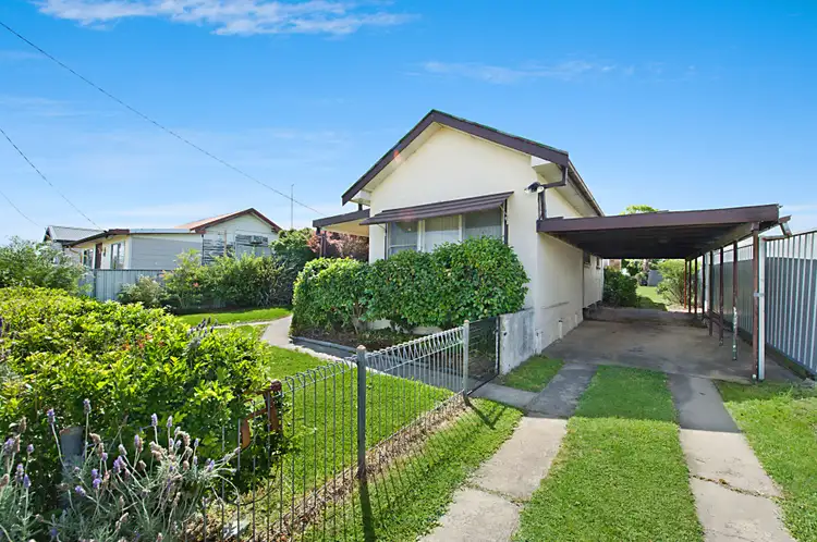 5 Barton Street, Kurri Kurri NSW 2327