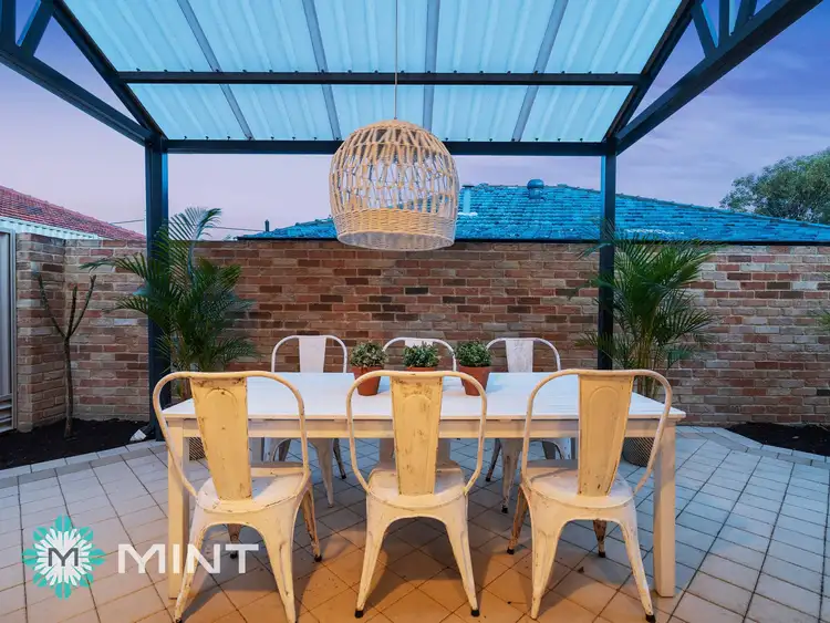 7a Simper Crescent, White Gum Valley WA 6162