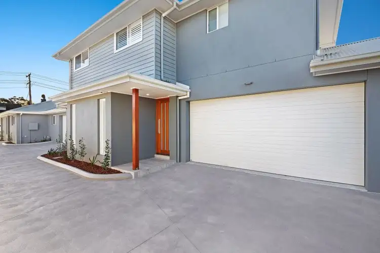 2/4 Augusta Street, Umina Beach NSW 2257