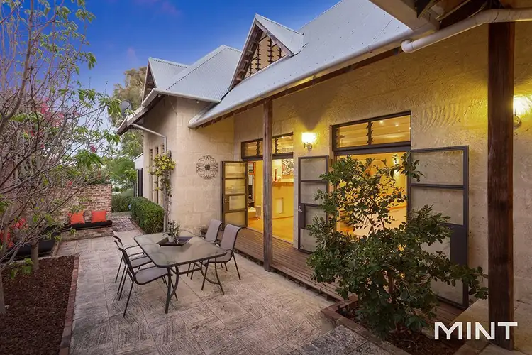 70 Glyde St, East Fremantle WA 6158