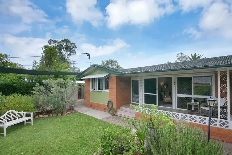 2 Durness St, Kenmore QLD 4069