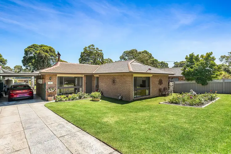 17 Sunbird Cres, Carrum Downs VIC 3201