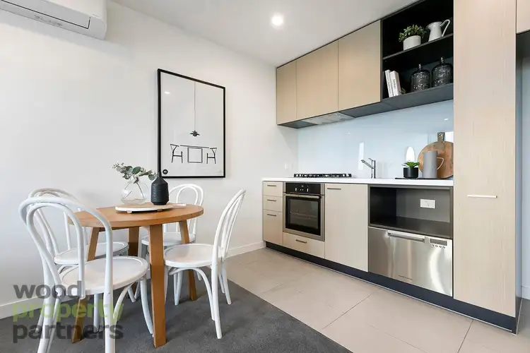 528/8 Railway Road, Cheltenham VIC 3192